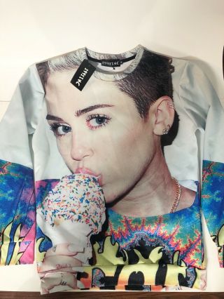 1991 Inc Miley Cyrus Licking Ice Cream Sweatshirt Size Medium Nwt