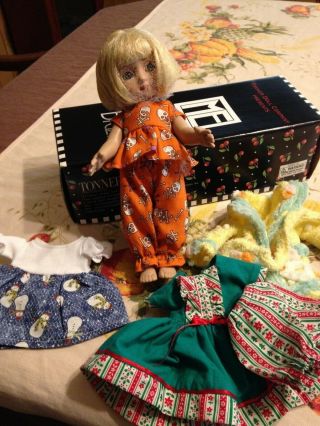 Robert Tonner Ann Estelle Doll With Extra Clothes.  10 Inch