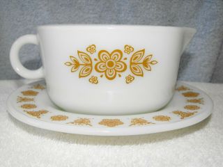 Pyrex Butterfly Gold 77b Gravy Boat And 77u Saucer Plate