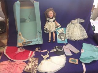 Vintage Miss Pam Doll Elegant Outfits High Heel Fashion Doll Fortune Toys