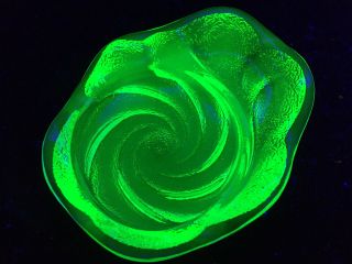 Green Vaseline Glass Divided Relish Tray Dish Uranium Ashtray Coaster Yellow Art