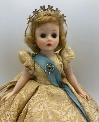 Vintage Madam Alexander " Cissette Queen " Doll 1957 10 In.