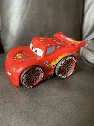 Disney Pixar Cars 2 Lightning Mcqueen Shake N Go Car Fisher Price 2010
