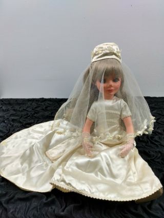 Vintage Italian Furga Alta Moda Bride Fashion Doll 17 