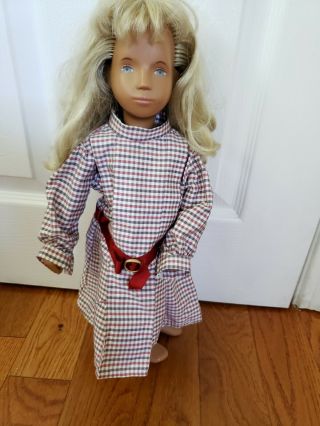 Vintage Sasha Doll 16.  5 Inches Blond Hair