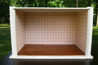 Small Room Box W/ Wallpaper,  Floor,  And Acrylic Front Piece Dollhouse Miniature