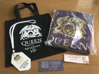 Queen Robe — Queen,  Adam Lambert Rhapsody Tour Vip Opera Box Souvenir Package
