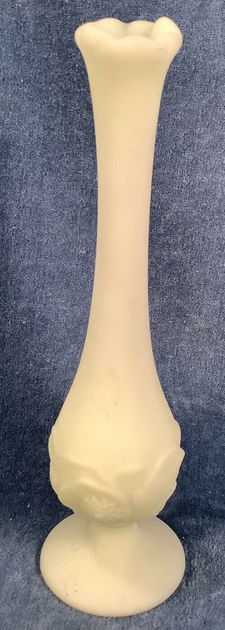 Fenton Satin Custard Fluorescent Glass Water Lily Large Bud Vase 9 1/2 “