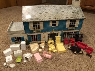 Vintage Marx Large Scale Tin Dollhouse With Stairs & Set Of Furniture 1:24 3/4