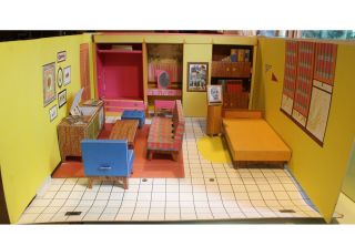 1962 Vintage Mattel Barbie Dream House Cardboard Foldout Case W/ Furniture