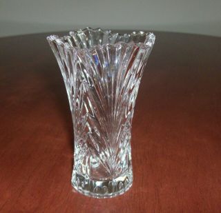 Mikasa Clear Crystal Cut Glass Bud Vase 4.  75 " High X 3 " Diameter Pineapple