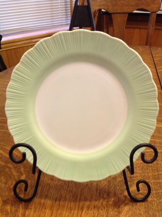 Vintage Macbeth - Evans Green (jade) & White Cremax Bordette Dinner Plate 9 "