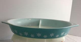 Vintage Pyrex Turquoise Aqua Snowflake 1 1/2 Quart Oval Divided Casserole Dish