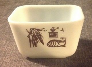 Vintage Pyrex White & Brown Early American Design Refrigerator Dish 501 No Lid
