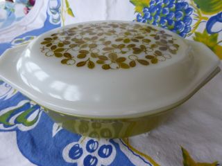 Vintage Pyrex Verde Green Oval 1.  5 Qt Casserole Dish With Lid Olive 043