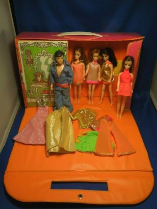 Vintage Dawn And Her Friends Doll Case W/ Clothes & 5 Dolls Including Gary