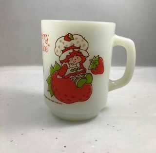 Vtg 1980 Anchor Hocking Strawberry Shortcake Milk Glass Coffee Mug