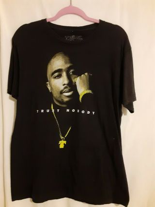 Unisex Tupac Trust Nobody Tshirt Casual Size Large Black