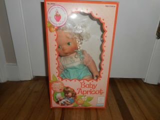Vintage 1982 Kenner Strawberry Shortcake Baby Apricot Blow A Kiss Doll