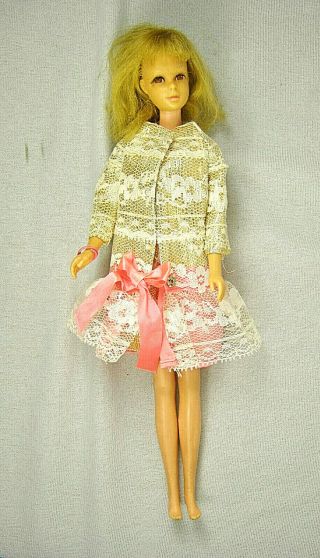 Vintage 1969 Twist N Turn Barbie 