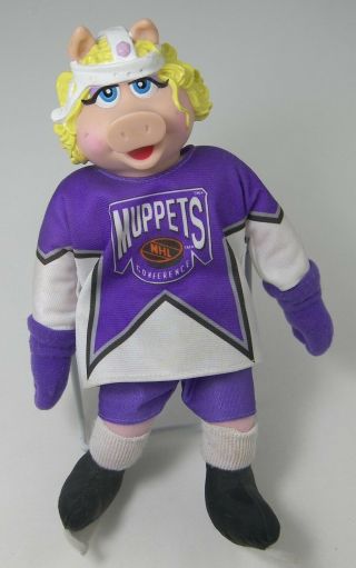 Miss Piggy The Muppets Nhl Hockey Player Skates Helmet Plastic & Plush Doll 11 "