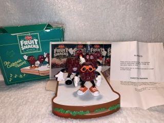 Vintage Del Monte Fruit Snacks California Raisins Figures & Stage W Box