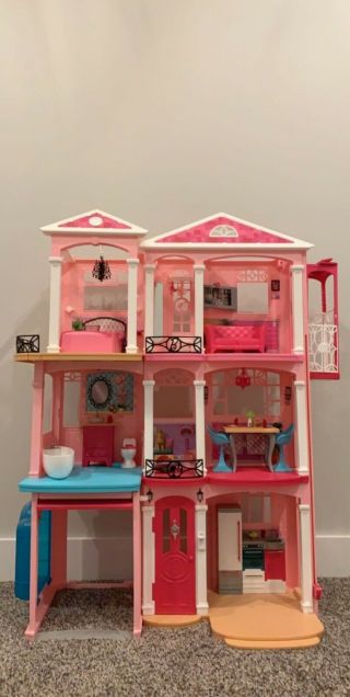 Mattel Dhc10 Barbie Dream House Doll