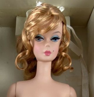2005 Barbie Waitress Doll Nude Fashion Model Gold Label Silkstone Mattel