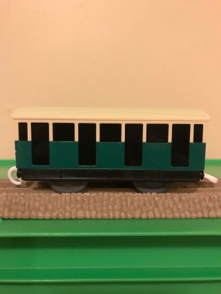 Thomas Train Trackmaster Green & White Passenger Coach