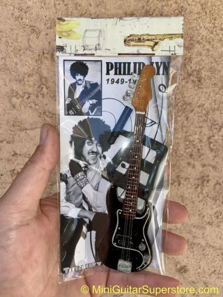 Phil Lynott / Thin Lizzy - Exclusive Mini Guitars / 1:6 Scale