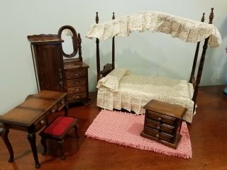 Vintage 6 Piece Bedroom Furniture For Mme Alex.  Lissy,  Ginny,  Barbie 1/6 Scale