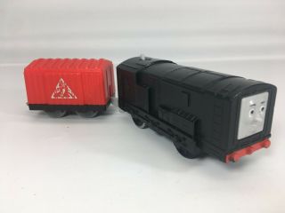 Thomas & Friends Trackmaster Motorized Train Engine Diesel & cargo car 2