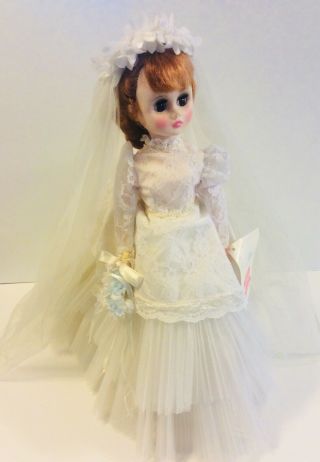Gorgeous Vintage 18” Madame Alexander Bride Doll Elise Dress