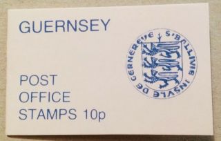 Guernsey Stamp Booklet Military War Uniforms Officers 01250918