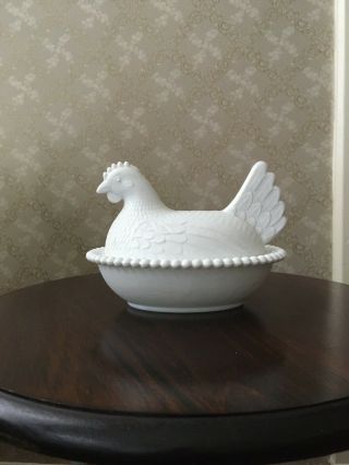 Vintage Indiana White Milk Glass Hen On Nest