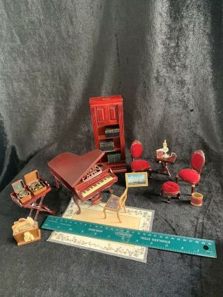 WOODEN DOLL HOUSE FURNITURE RED Velvet Chairs LIVING ROOMSET w/ GRAND PIANO (d - 12 2