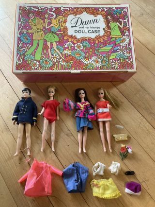 Vintage Dawn And Her Friends Doll Case W/ Clothes & 4 Dolls Including Gary