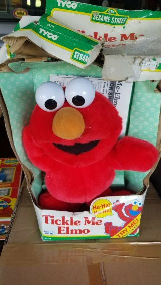 Tickle Me Elmo Sesame Street 1996 Edition Tyco Vintage Model