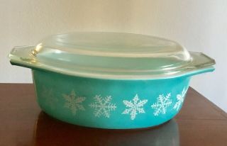 Vintage Pyrex Turquoise Snowflake Oval 1 - 1/2 Qt Casserole Dish 043 W/glass Lid