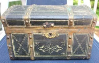 Very Old Vintage Doll Steamer Trunk With Insert
