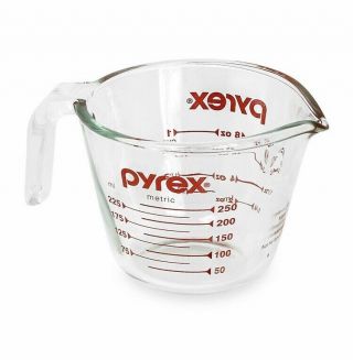 Pyrex 8 Oz.  Glass Measuring Cup - 1 Cup Size 250ml