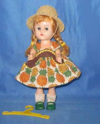 Vintage 1950s Vogue Ginny 7.  5 " Bkw Doll In " Vogue Medford " Tagged Outfit