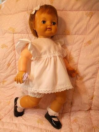 Extremely Rare Vintage Baby Kissy Ideal Doll Bowed Baby Legs
