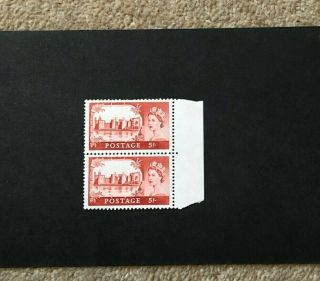 2 X Great Britain 5/ - Shillings Postage Stamps Elizabeth Ii Castle Sg - 760
