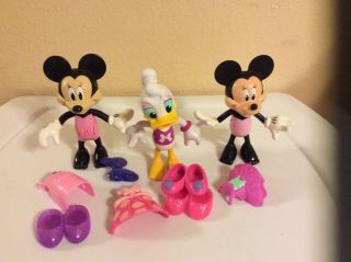 Disney 6” Minnie Mouse Set Of 3 With Snap On Clothes/shoes