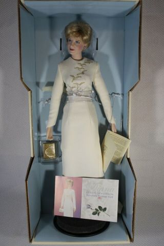Franklin - Princess Diana,  Queen Of Fashion Porcelain Portrait Doll