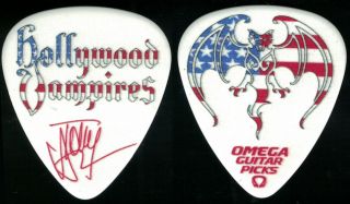 Hollywood Vampires - 2019 Rise Tour - Guitar Pick - Perry - Johnny Depp - Tommy Henriksen