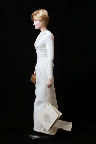 Franklin Princess Diana Queen of Fashion Limited Edition Porcelain Doll 2