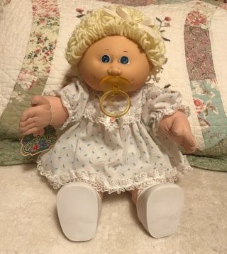 Vintage 1984 Kt Factory Cabbage Patch Doll In W/paci