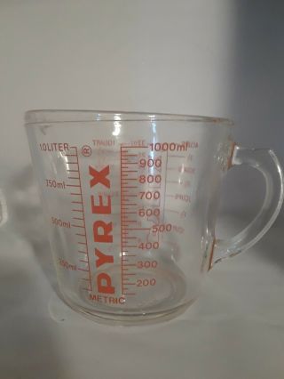 Pyrex 1 Quart Measuring Cup